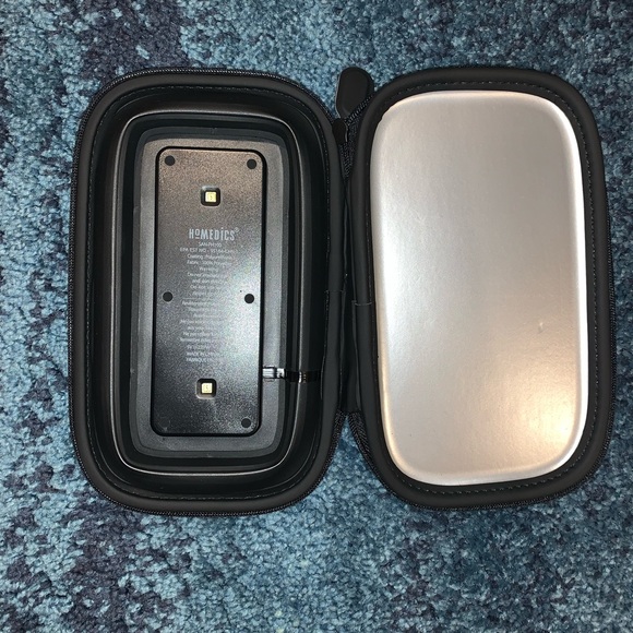 PHONE SANITIZER CASE- HoMedics UV-Clean On-The-Go - Picture 3 of 5